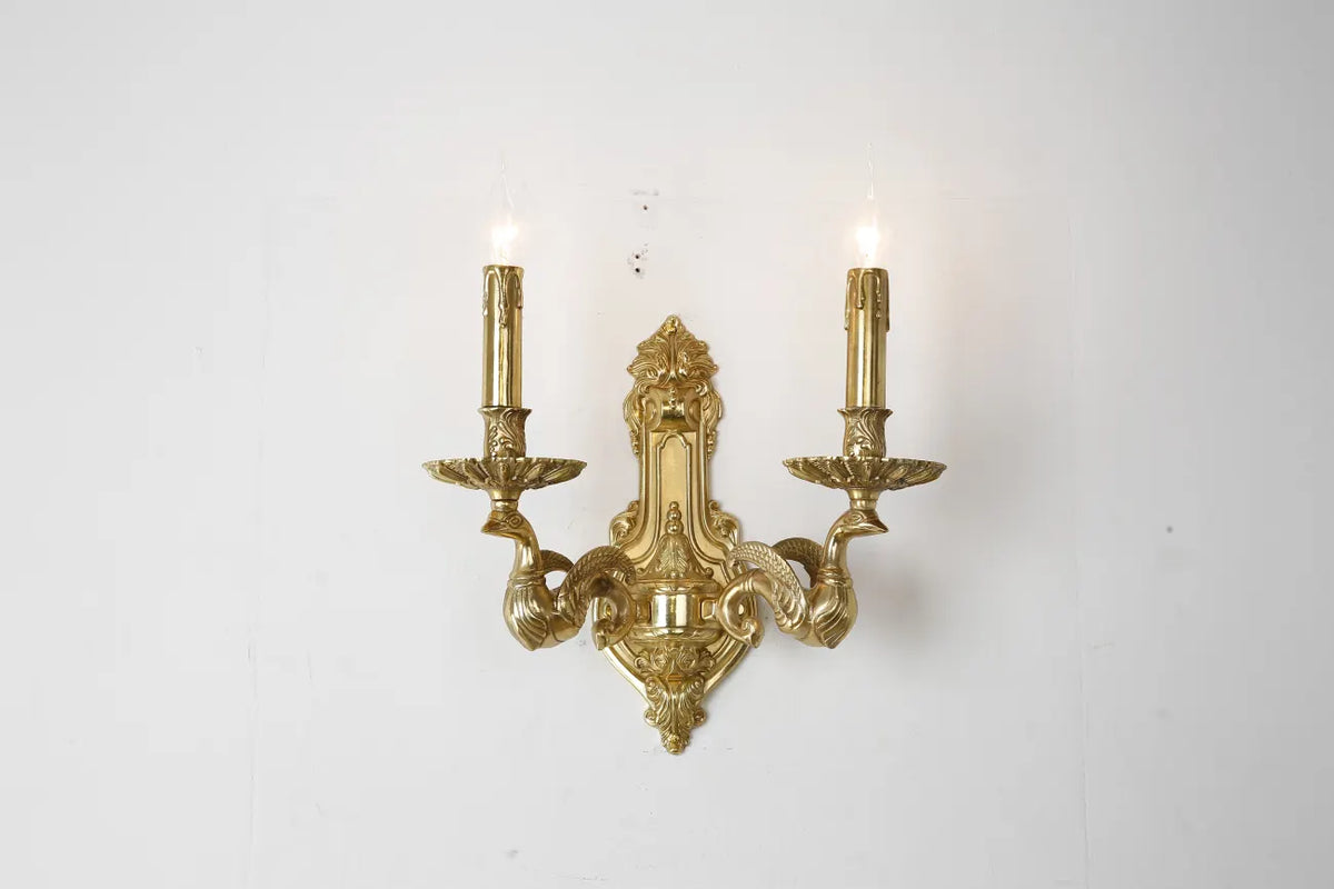 2 Lights European Style Retro Candle Style Bedside Wall Lamp Brass Wall Sconce